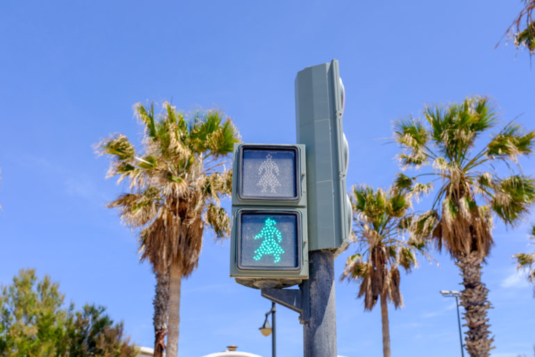 Woman traffic light valencia